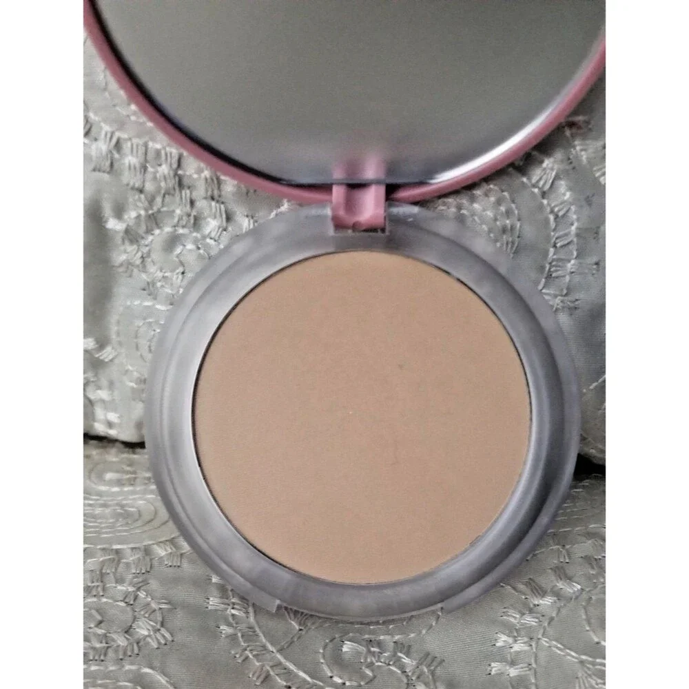Doll 10 T.C.E. Filtered Finishing Powder #2   0.26 OZ    4M03   NO BOX